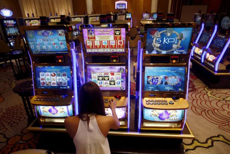 Philippines bans gambling operations catered to illicit Chinese players