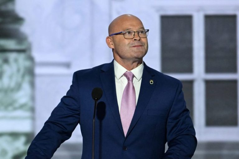 Labor groups begin to unite behind Harris’ campaign — but some holdouts remain