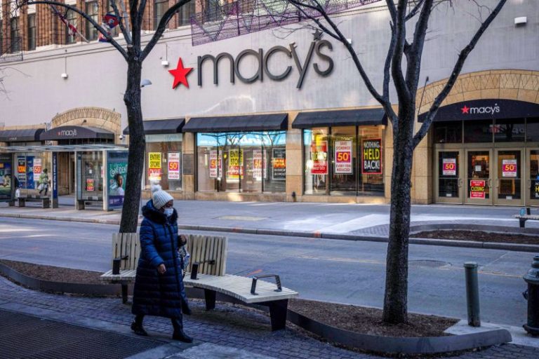 Macy’s turnaround hinges on revamping some stores and closing others. It appears to be working.