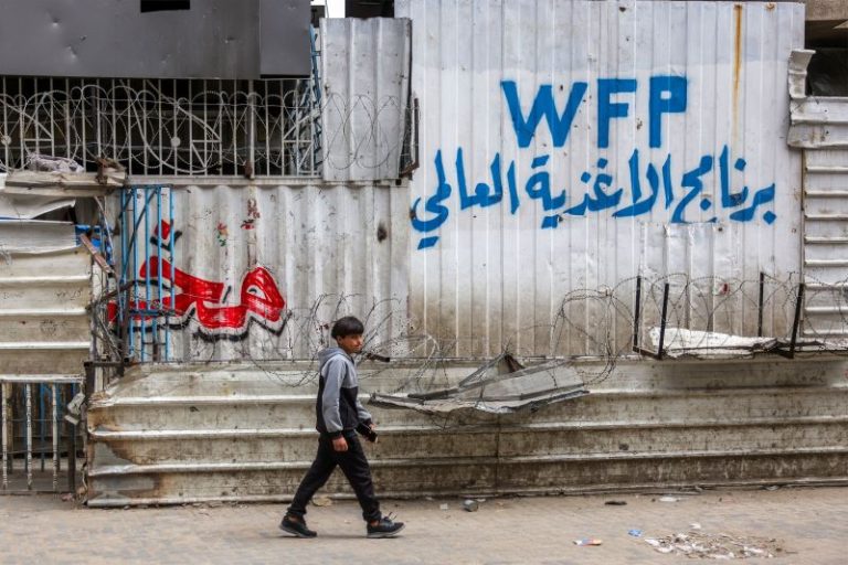 Bakeries close across Gaza as World Food Programme warns food supplies are set to run out in two weeks