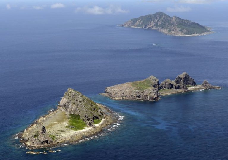 Japan and China accuse each other of violating airspace near disputed islands