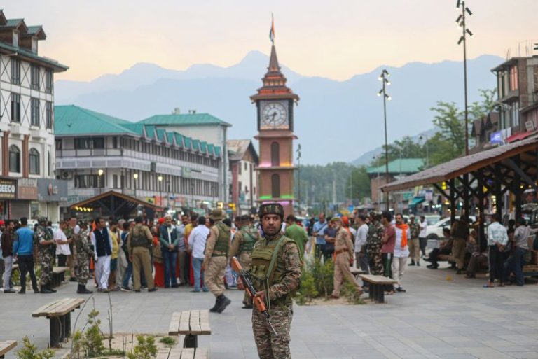 US urges restraint as Kashmir massacre tensions put India and Pakistan on edge